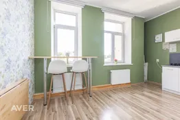 Pārdošanā mājīgs un silts 2 istabu dzīvoklis tuvu centram.