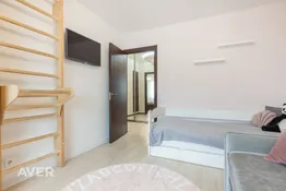 Elegants 3 istabu dzīvoklis Purvciemā
