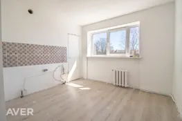 Daļēji izremontēts divu istabu dzīvoklis
