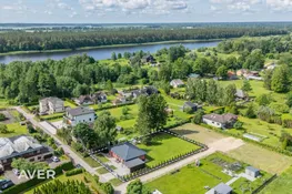 Jauna mūsdienu māja 200 m no Lielupes