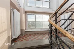Gaišs, plašs 2 istabu dzīvoklis pašā Rīgas centrā.