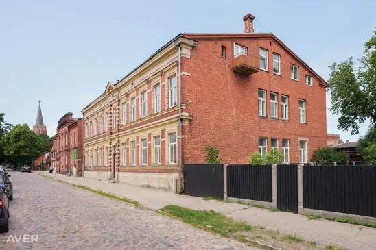 Ekskluzīvs dzīvoklis pilsētas centrā