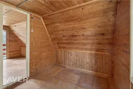 Pirts mājiņa ar lielu zemes gabalu