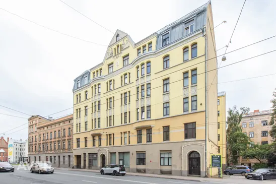 Kvalitatīvs, gaumīgs 3 istabu dzīvoklis pašā Rīgas centrā.