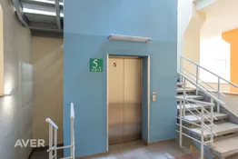 Divlīmeņu dzīvoklis Centrā.