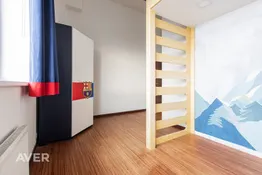 4 istabu dzīvoklis