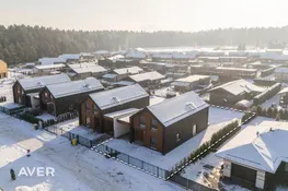 Moderna, kvalitatīva un tikko uzcelta dvīņu māja Dzidriņās.