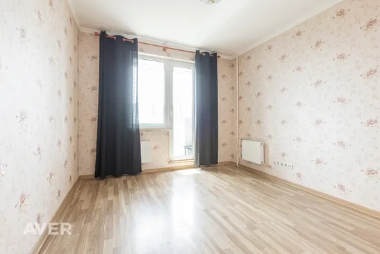 Dzeņu iela 12, Rīga