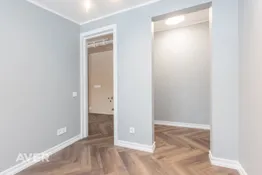 Jauns mansards ar liftu un mantu glabātuvi ietilpst cenā