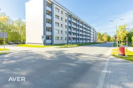 Divistabu dzīvoklis renovētā ēkā Valmierā
