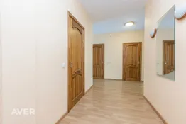 Plašs un saulains dzīvoklis
