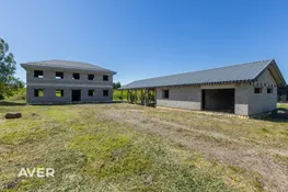 Pēči
