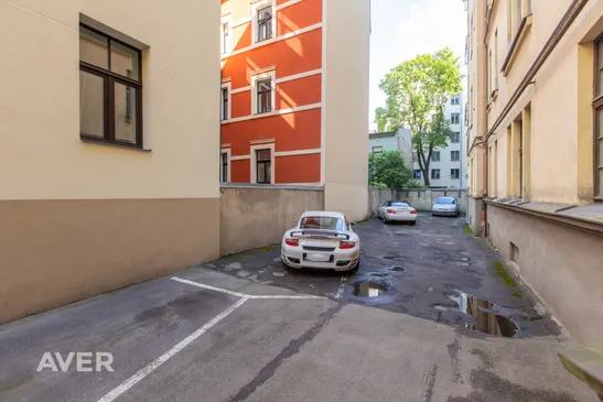 Pulveža Brieža iela 8