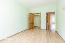 Plašs un saulains dzīvoklis