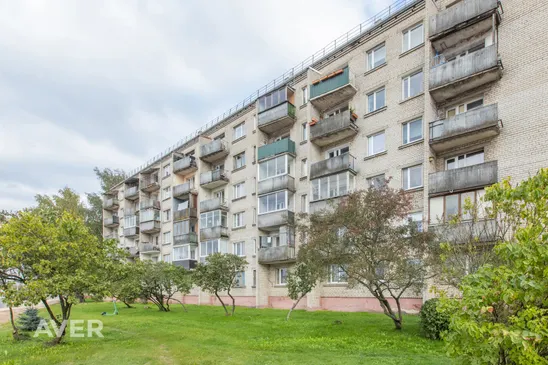 Trīs istabu dzīvoklis Sarkandaugavā