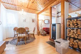 Pārdošanā divstāvu privātmāja ar 581 m² zemes gabalu klusā vietā netālu no Gaujas.
