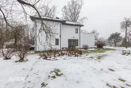 Māja Ikšķilē ar skatu uz Daugavu