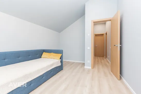 Plaša, augstvērtīga un tikko uzcelta rindu māja Dzidriņās.