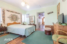 Pārdošanā divstāvu privātmāja ar 581 m² zemes gabalu klusā vietā netālu no Gaujas.