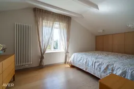 Eleganta māja Ezerkrastā
