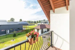 Plaša 2 stāvu privātmāja Alderos , Ādažu novadā