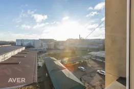 Gaišs, plašs 2 istabu dzīvoklis pašā Rīgas centrā.