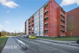 Trīs istabu dzīvoklis Valmierā