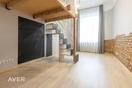 Kvalitatīvs, gaumīgs 3 istabu dzīvoklis pašā Rīgas centrā.