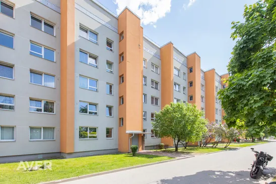 Divistabu dzīvoklis renovētā mājā Ikšķilē