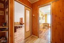 Trīsistabu dzīvoklis renovētā ēkā