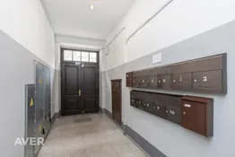 Plaši neizbūvēti bēniņi pilsētas centrā