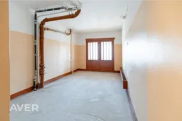 Plašs 3 istabu dzīvoklis pilsētas centrā