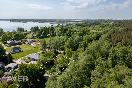 Rīga, Trīsciems, Jaunciema gatve 211