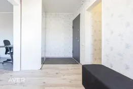 Trīs istabu dzīvoklis Purvciemā