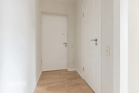 Kapitāli remontēts , ar eko apdari , gaišs  2 istabu dzīvoklis