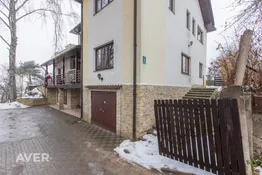 Māja Ikšķilē ar skatu uz Daugavu