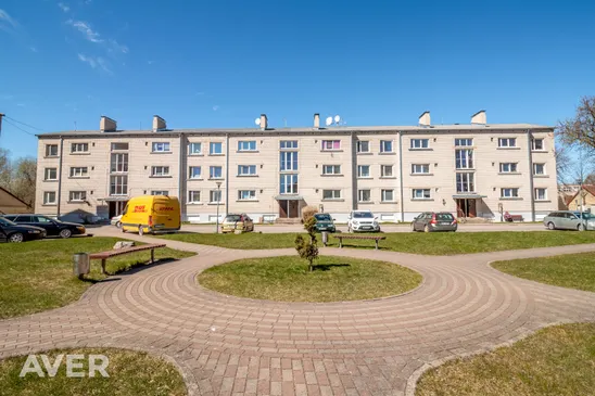 Daļēji izremontēts divu istabu dzīvoklis