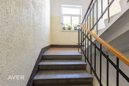Pārdošanā mājīgs 2 istabu dzīvoklis pirmskara ēkas 4. stāvā, Brasas apkaimē.