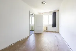Saulains 2istabu dzīvokls Juglā