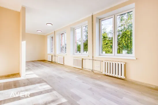 Pābūvēta sakaru ēka (4 dzīvokļi)