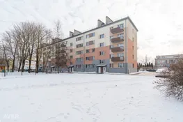 Trīsistabu dzīvoklis renovētā māja Laumas rajonā