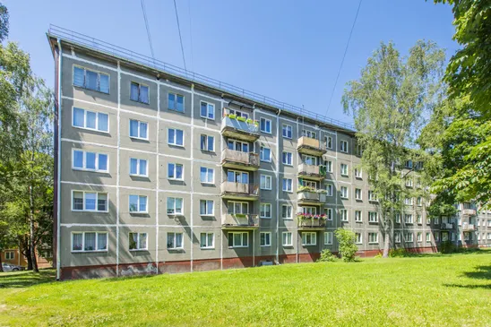 Saulains 2istabu dzīvokls Juglā