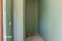 Dārza māja ar plašu zemes gabalu