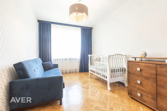 Kvalitatīvi renovēta māja, ar iekoptu teritoriju, Jelgavā