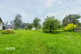 Pusmāja