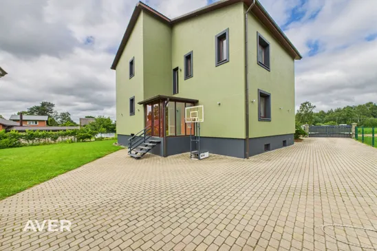 5 guļamistabu privātmāja Skrīveros