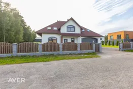 Plaša 2 stāvu privātmāja Alderos , Ādažu novadā