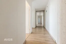 Pārdošanā 2 istabu dzīvoklis ar burvīgu panorāmas skatu no 8. stāva.