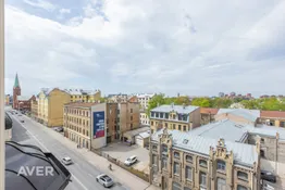 5 istabu dzīvoklis centrā