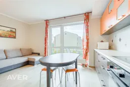 Tikai 8 minūšu gājienā no jūras.